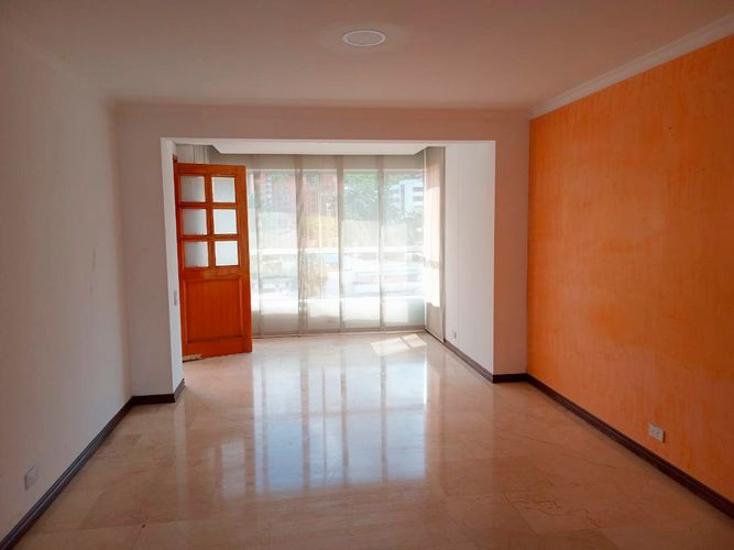 Apartamento de 3 alcobas en arriendo en El Poblado, Medellín, 192 m² · foto 9 de 19