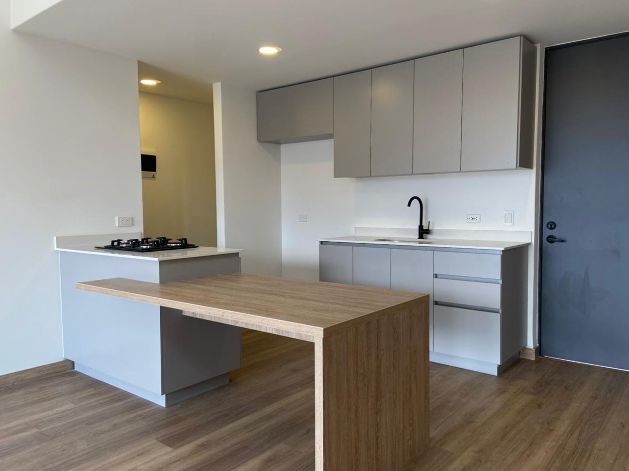 Apartamento en arriendo en Loma Del Barro, Envigado · foto 4 de 20