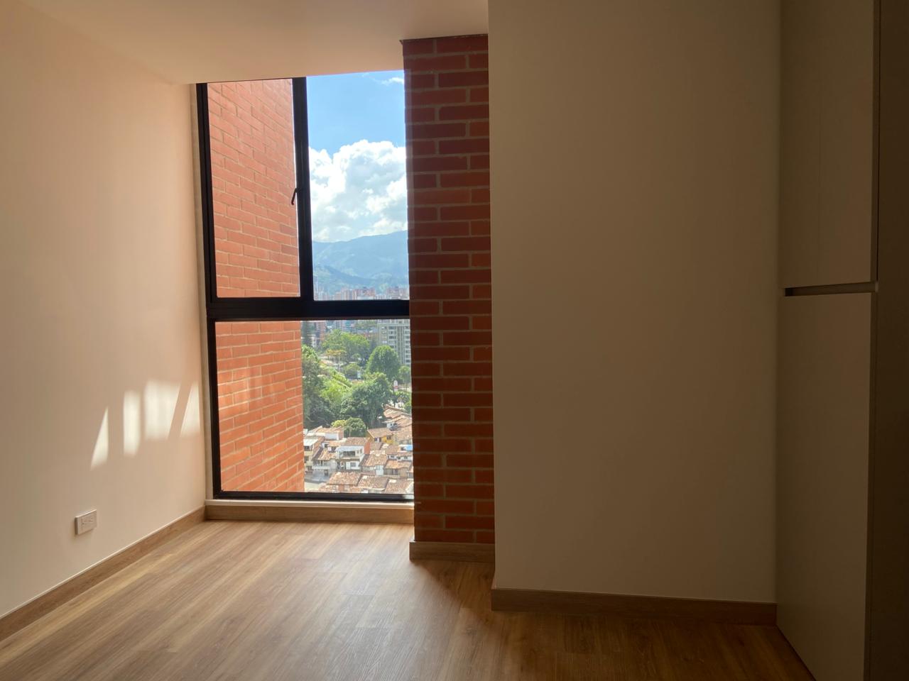 Apartamento en arriendo en Loma Del Barro, Envigado · foto 7 de 20