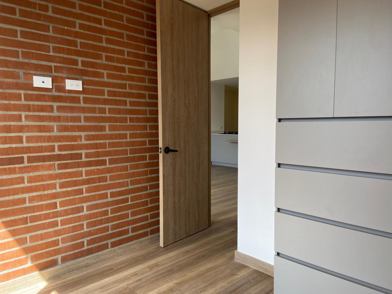 Apartamento en arriendo en Loma Del Barro, Envigado · foto 9 de 20