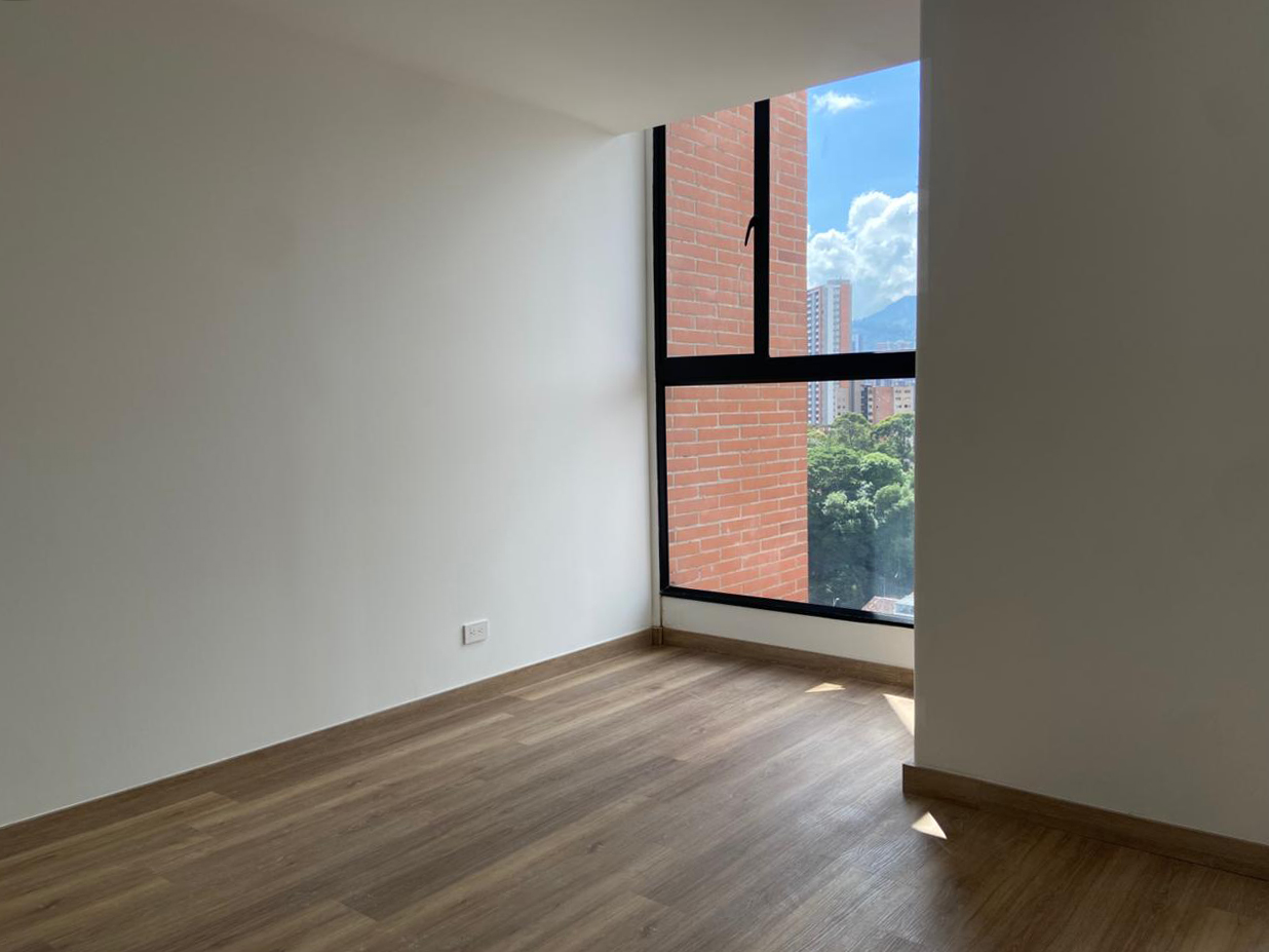 Apartamento en arriendo en Loma Del Barro, Envigado · foto 15 de 20
