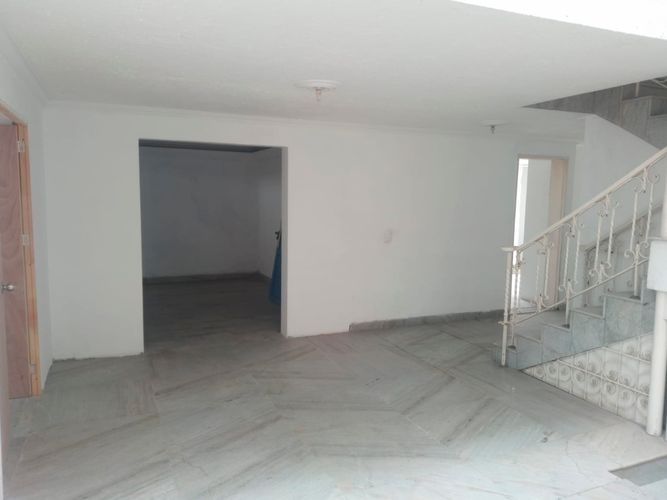 Local en arriendo en Laureles, Medellín, 610 m² · foto 6 de 17