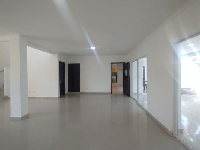 Casa de 3 alcobas en venta en Cr.La Castellana, Barranquilla, 250 m² · foto 4 de 24