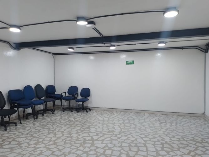 Local en arriendo en Laureles, Medellín, 200 m² · foto 2 de 19