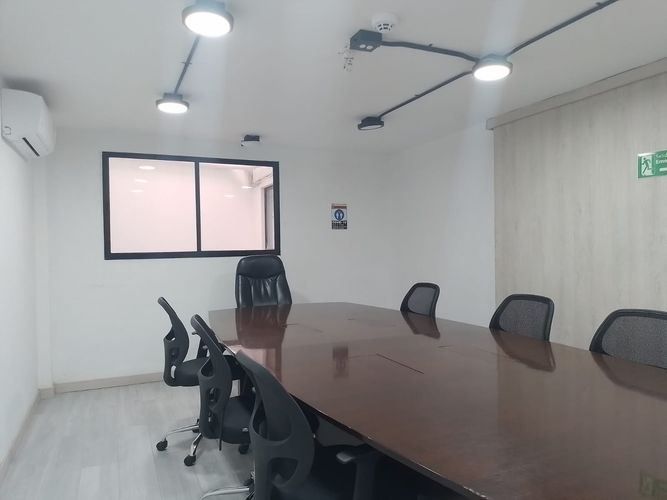 Local en arriendo en Laureles, Medellín, 200 m² · foto 3 de 19