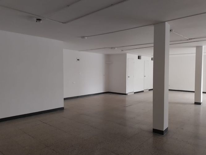 Local en arriendo en Laureles, Medellín, 161 m² · foto 2 de 17