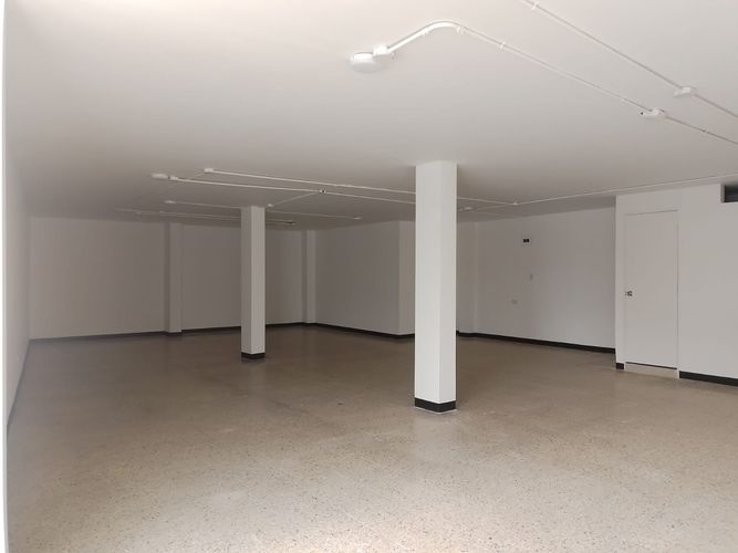 Local en arriendo en Laureles, Medellín, 161 m² · foto 3 de 17