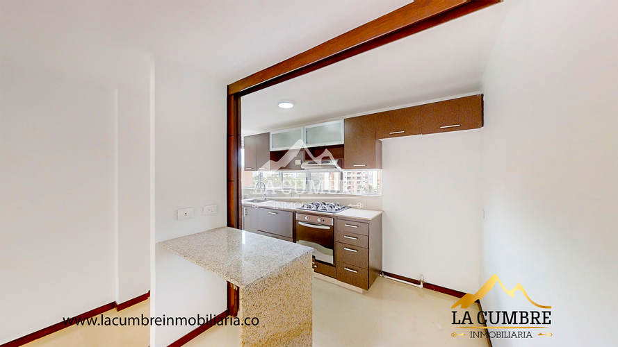 Apartamento de 3 alcobas en arriendo en Los Balsos, Medellín, 130 m² · foto 9 de 18