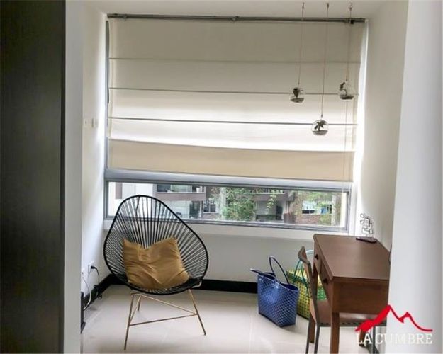Apartamento de 2 alcobas en arriendo en Los Balsos, Medellín, 92 m² · foto 6 de 8