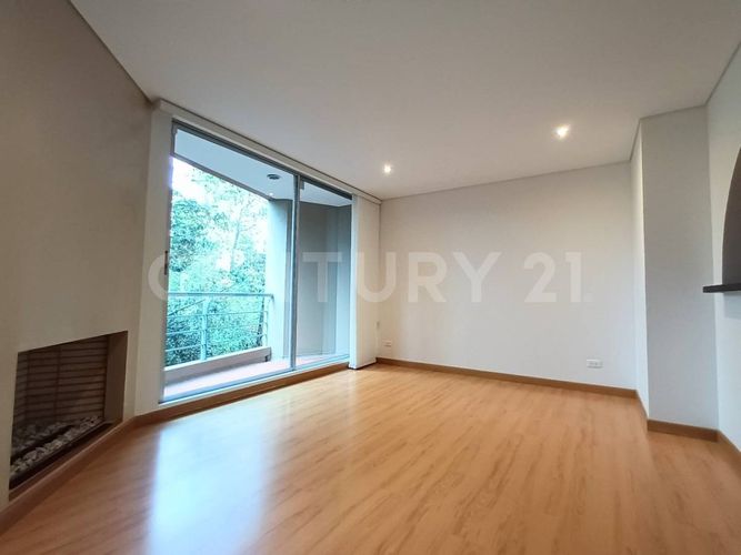 Apartamento en venta en Lagos De Cordoba, Bogotá · foto 2 de 24