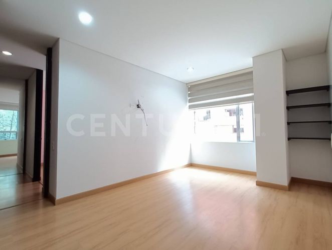 Apartamento en venta en Lagos De Cordoba, Bogotá · foto 11 de 24