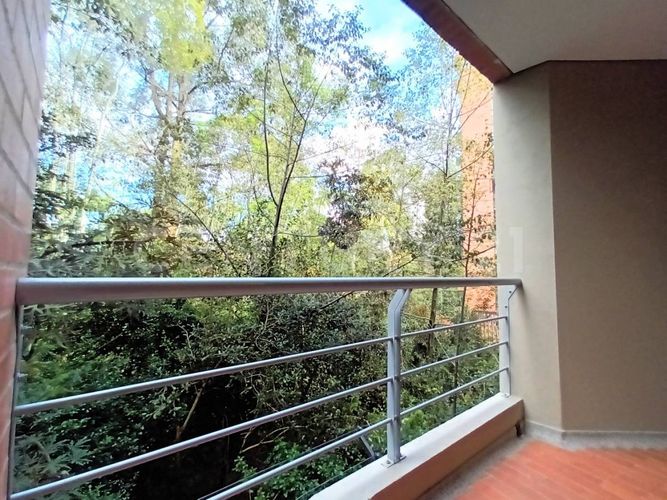 Apartamento en venta en Lagos De Cordoba, Bogotá · foto 12 de 24