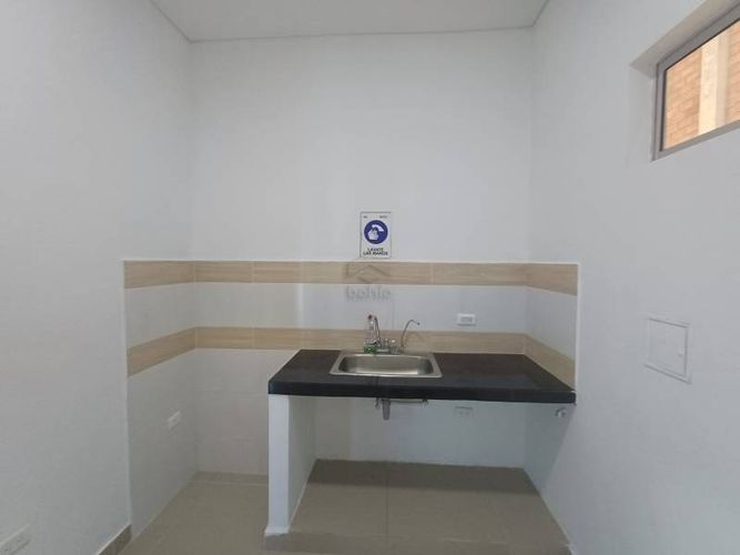Bodega en arriendo en Los Pericos, Montería, 550 m² · foto 6 de 14