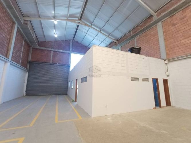 Bodega en arriendo en Los Pericos, Montería, 550 m² · foto 7 de 14