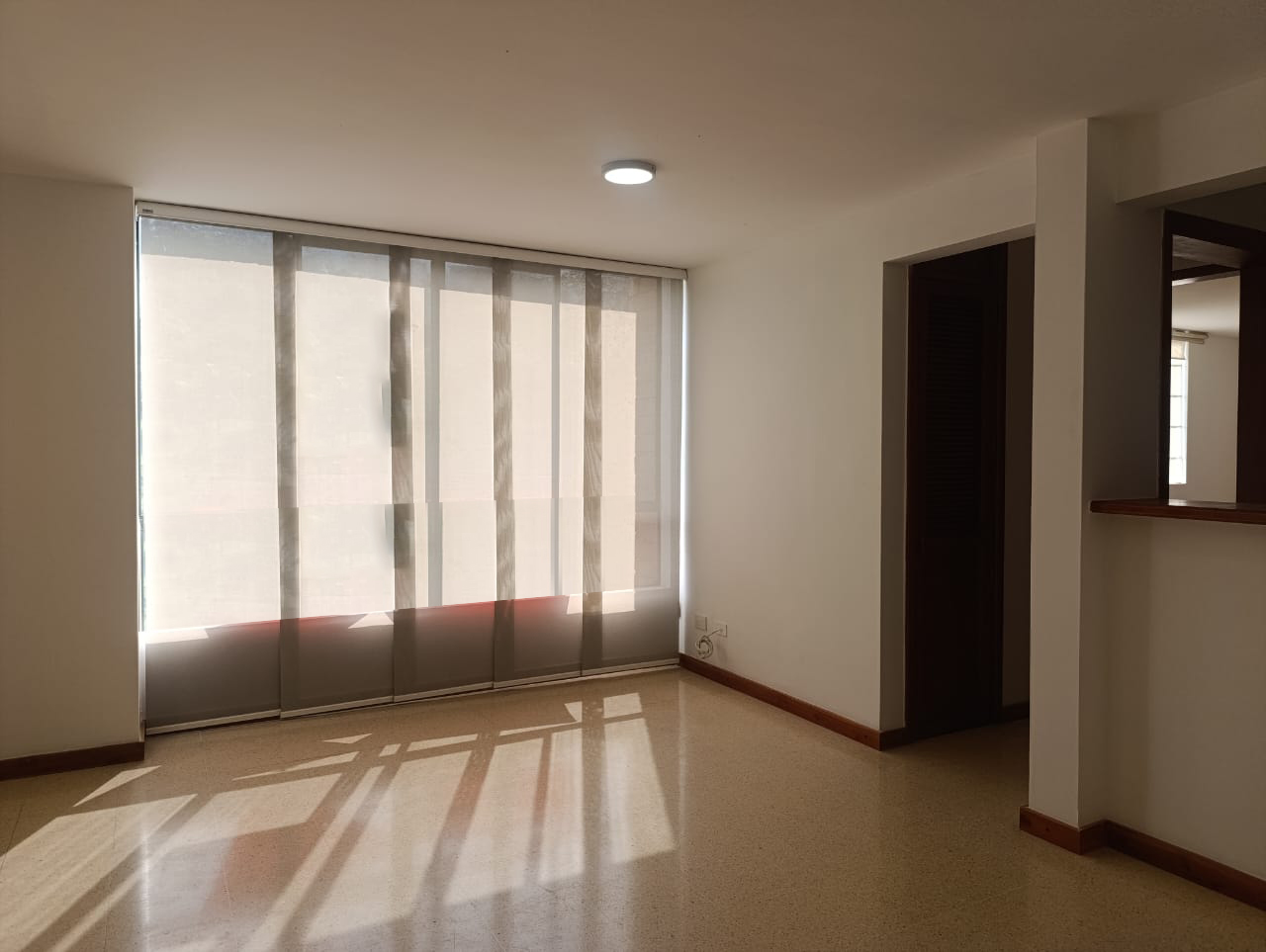 Apartamento en arriendo en El Poblado, Medellín · foto 2 de 14