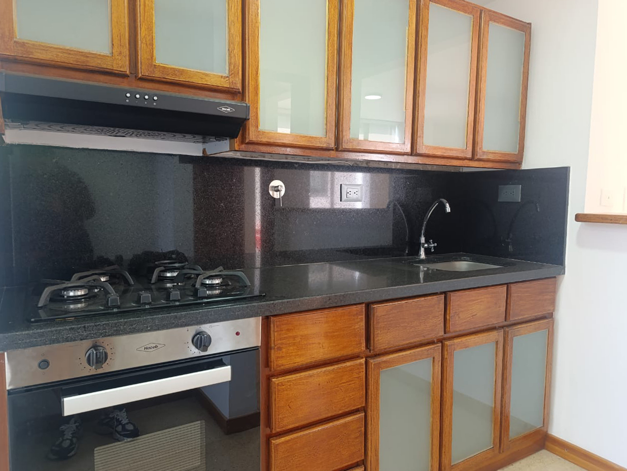 Apartamento en arriendo en El Poblado, Medellín · foto 7 de 14