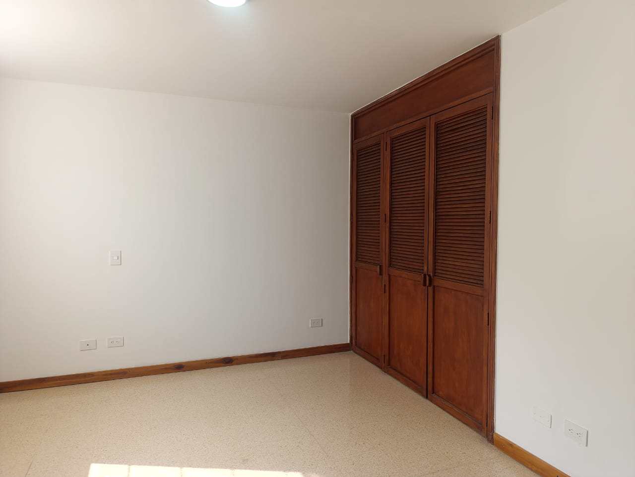 Apartamento en arriendo en El Poblado, Medellín · foto 8 de 14