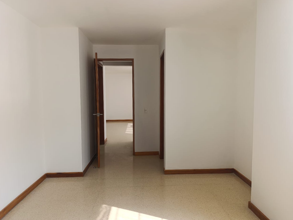 Apartamento en arriendo en El Poblado, Medellín · foto 9 de 14