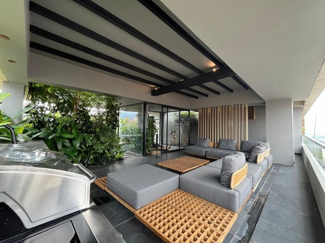 Apartamento de 1 alcoba en venta en El Poblado, Medellín, 249 m² · foto 10 de 18
