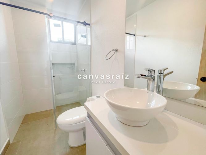 Casa de 3 alcobas en venta en Barro Blanco, Rionegro, 120 m² · foto 3 de 13
