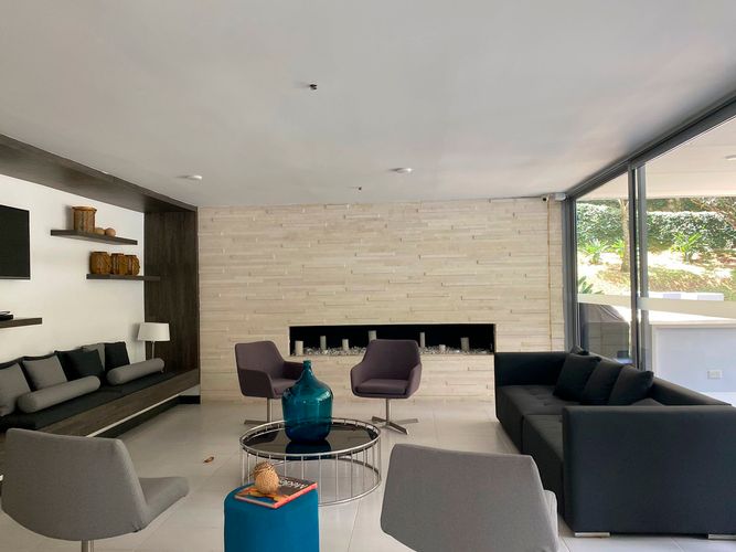 Apartamento de 2 alcobas en arriendo en El Poblado, Medellín, 92 m² · foto 2 de 19