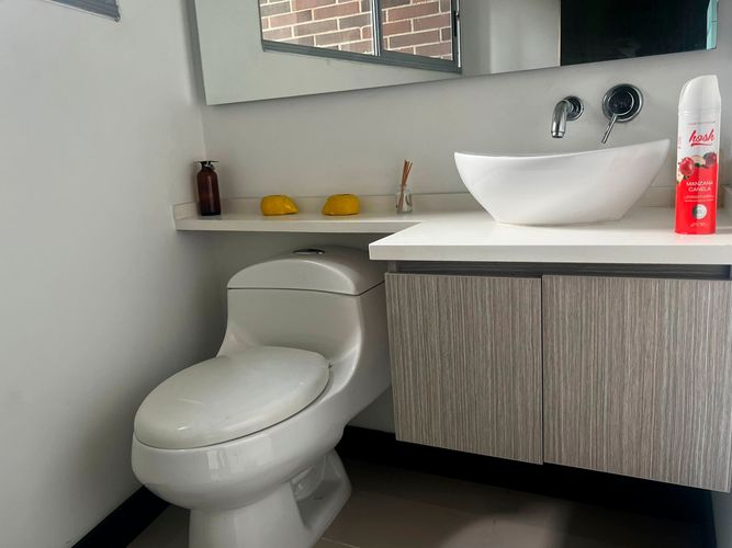 Apartamento de 2 alcobas en arriendo en El Poblado, Medellín, 92 m² · foto 18 de 19