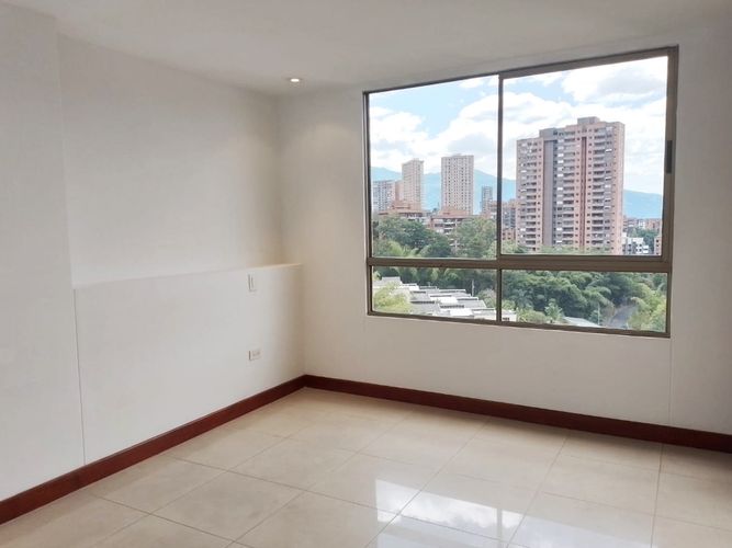 Apartamento de 2 alcobas en arriendo en Loma De Los Gonzalez, Medellín, 112 m² · foto 9 de 18
