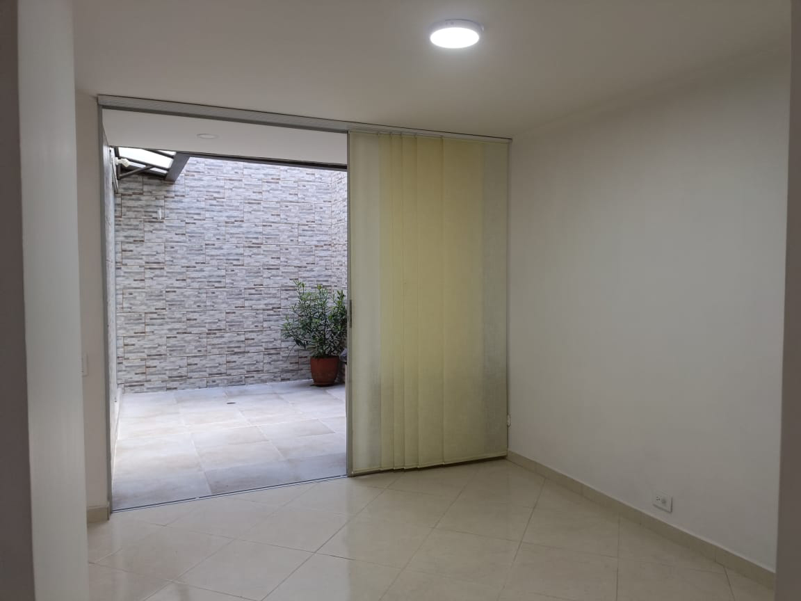Casa en  Arriendo en Belén, Medellín en Loma De Los Bernal
