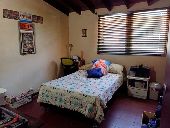 Casa de 4 alcobas en venta en Belén, Medellín, 274 m² · foto 11 de 18