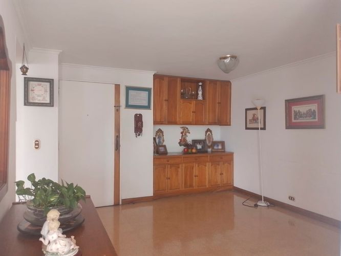 Apartamento de 3 alcobas en venta en Laureles, Medellín, 103 m² · foto 15 de 19