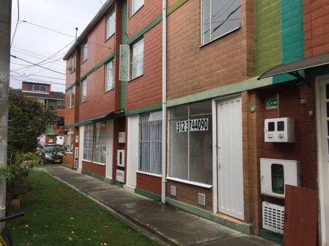 Casa de 2 alcobas en venta en Centro Fontibon, Bogotá, 40 m² · foto 6 de 21