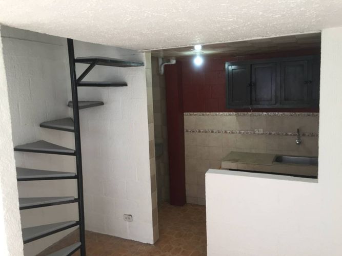 Casa de 2 alcobas en venta en Centro Fontibon, Bogotá, 40 m² · foto 5 de 21