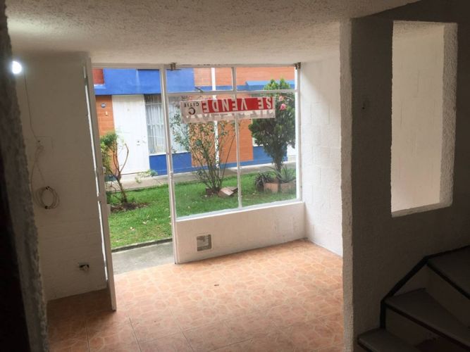 Casa de 2 alcobas en venta en Centro Fontibon, Bogotá, 40 m² · foto 3 de 21