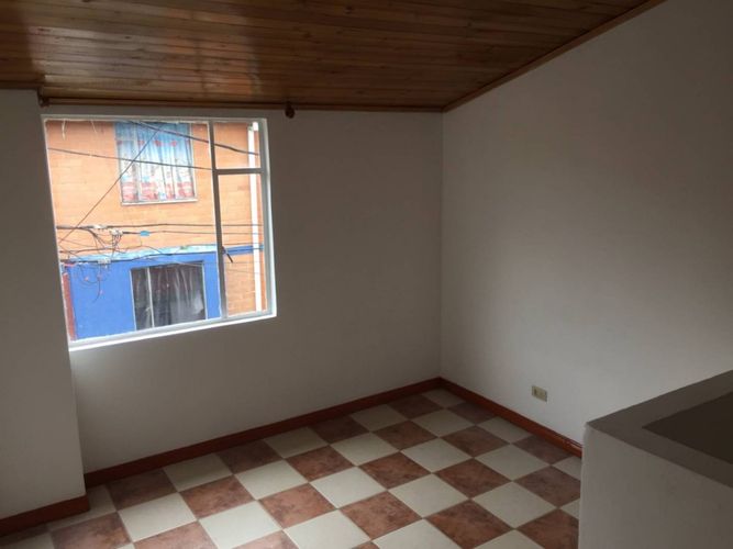 Casa de 2 alcobas en venta en Centro Fontibon, Bogotá, 40 m² · foto 20 de 21