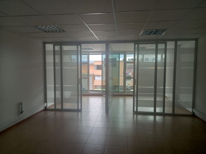 Oficina en arriendo en Siberia, Cota, 45 m² · foto 2 de 13
