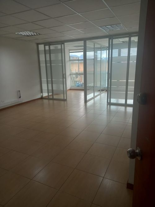 Oficina en arriendo en Siberia, Cota, 45 m² · foto 10 de 13
