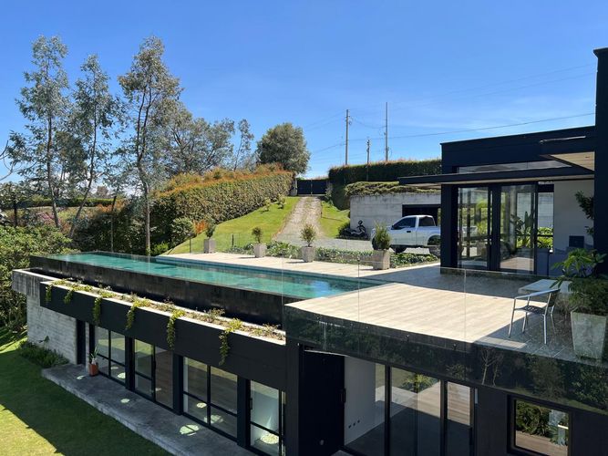 Casa de 4 alcobas en venta en Loma Del Chocho, Envigado, 750 m² · foto 18 de 20