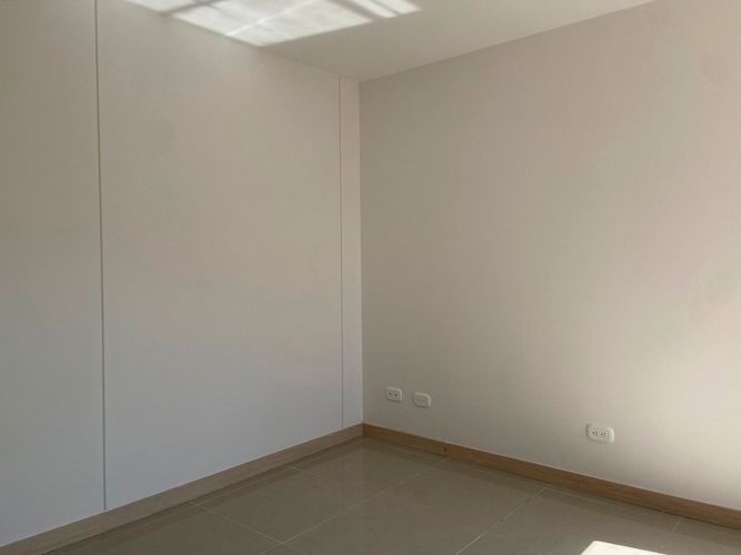 Apartamento de 2 alcobas en venta en Tres Esquinas, Sabaneta, 71 m² · foto 14 de 20