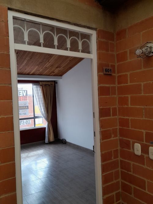 Apartamento de 3 alcobas en venta en León Xiii, Bogotá, 53 m² · foto 4 de 15