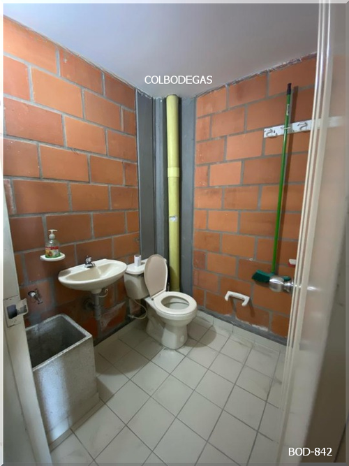 Bodega en venta en Zona Industrial La Popa, Dosquebradas, 250 m² · foto 11 de 24