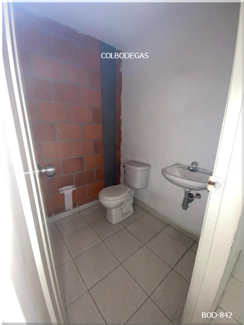 Bodega en venta en Zona Industrial La Popa, Dosquebradas, 250 m² · foto 13 de 24