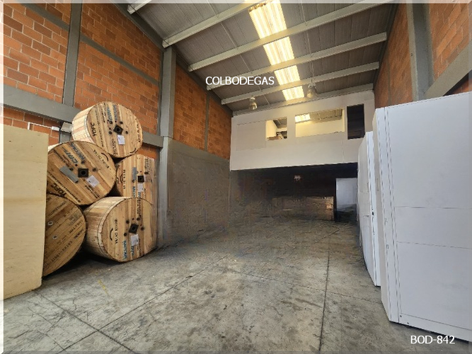 Bodega en venta en Zona Industrial La Popa, Dosquebradas, 250 m² · foto 18 de 24