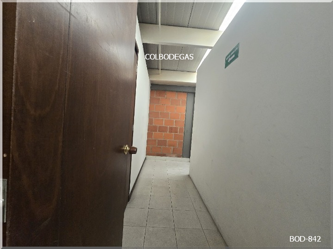 Bodega en venta en Zona Industrial La Popa, Dosquebradas, 250 m² · foto 21 de 24