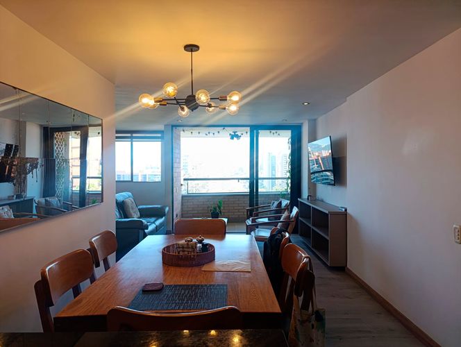 Apartamento de 2 alcobas en arriendo en El Poblado, Medellín, 86 m² · foto 3 de 19