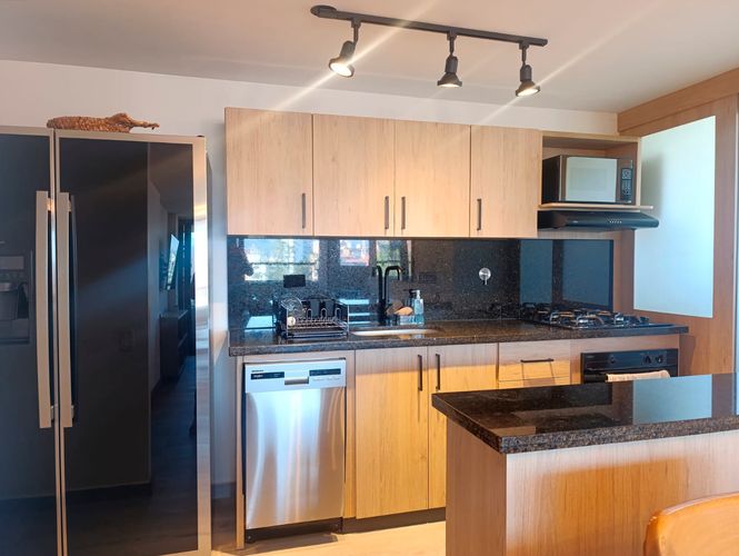 Apartamento de 2 alcobas en arriendo en El Poblado, Medellín, 86 m² · foto 7 de 19