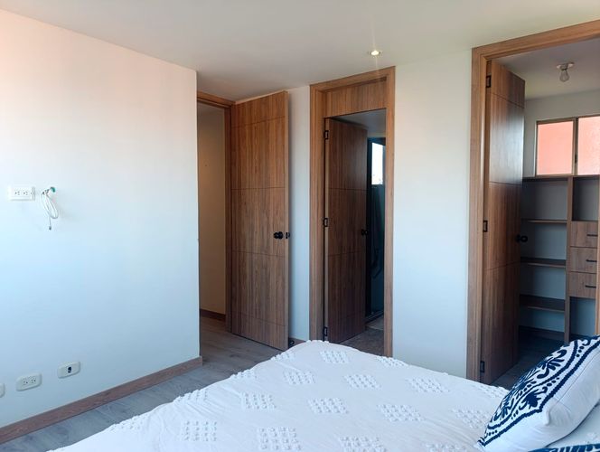 Apartamento de 2 alcobas en arriendo en El Poblado, Medellín, 86 m² · foto 10 de 19