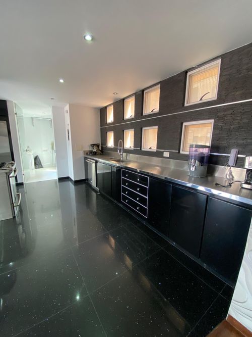 Apartamento de 5 alcobas en venta en Los Rosales, Bogotá, 262 m² · foto 5 de 19