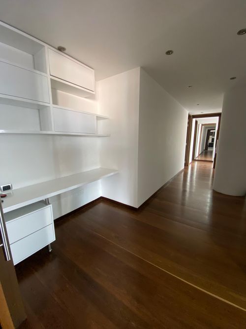 Apartamento de 5 alcobas en venta en Los Rosales, Bogotá, 262 m² · foto 8 de 19