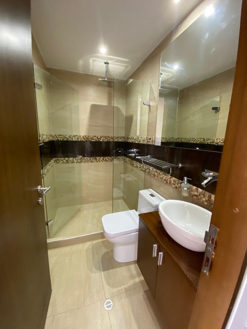 Apartamento de 5 alcobas en venta en Los Rosales, Bogotá, 262 m² · foto 18 de 19