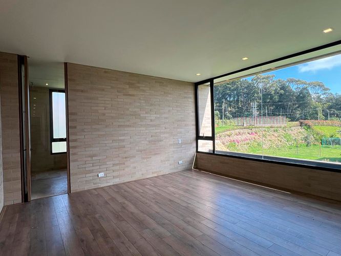 Casa de 3 alcobas en venta en Loma Del Chocho, Envigado, 300 m² · foto 12 de 17